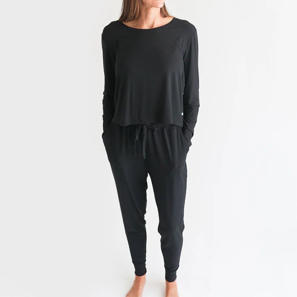 Posh Peanut Women's Long Sleeve Scoop Loungewear